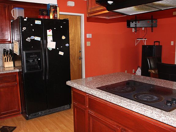 3rd image of 1319 N Willow Ave