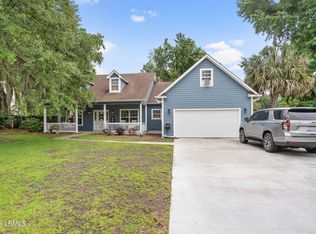 1040 Otter Cir, Beaufort, SC 29902