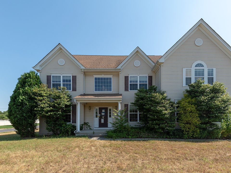 1st image of 401 Long Meadow Dr
