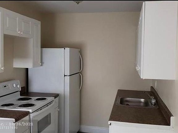3rd image of 1133 W 28th St APT 1