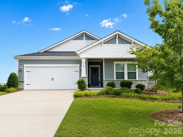 5110 Turtle Creek Dr, Denver, NC 28037