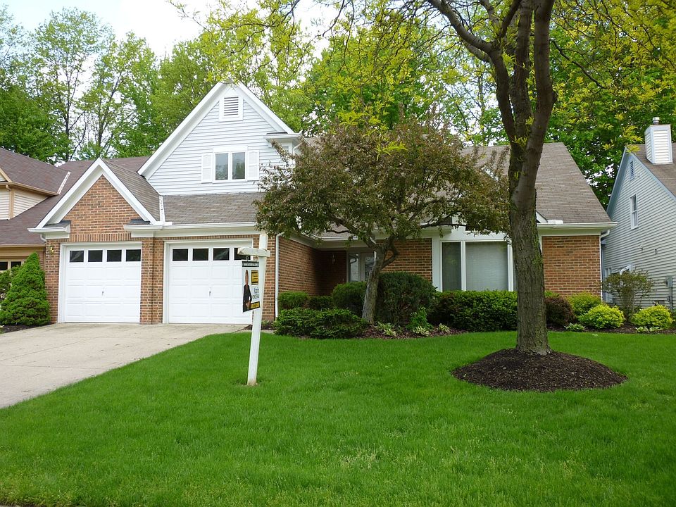 1st image of 14 S Hampton Cir