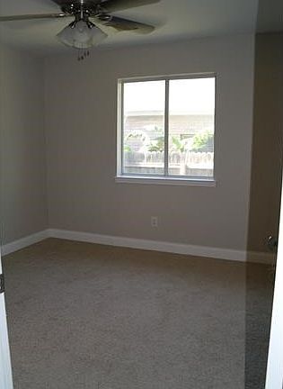 4th image of 1811 Gunsight Dr
