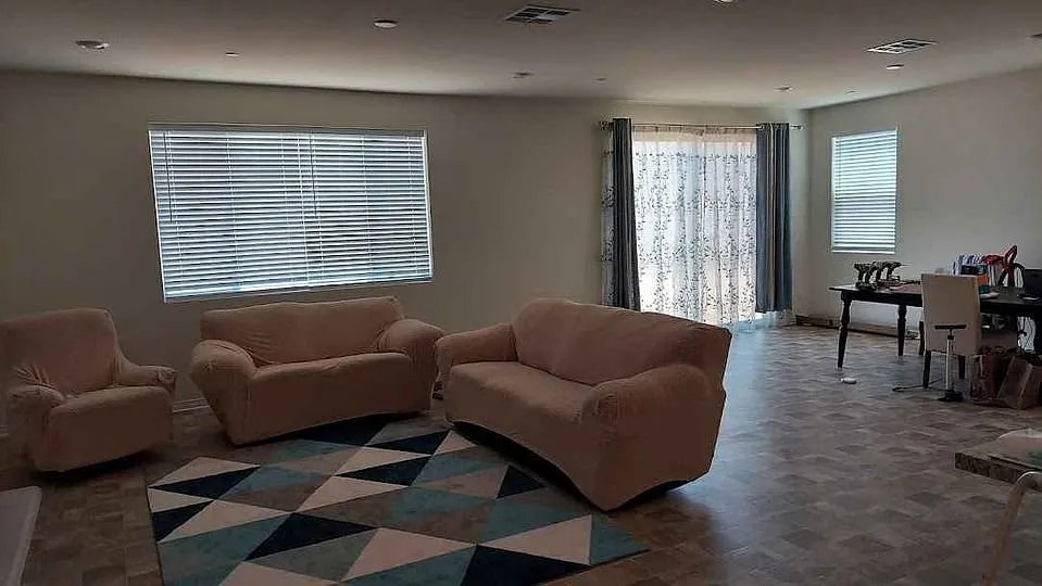 1 bed, $952 — Photo 3