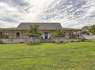 3601 Pettit Cove Rd, Quebeck, TN 38579
