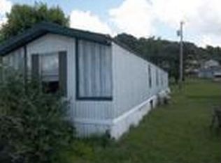 12 Winfield Mobile Home Vlg, Winfield, WV 25213