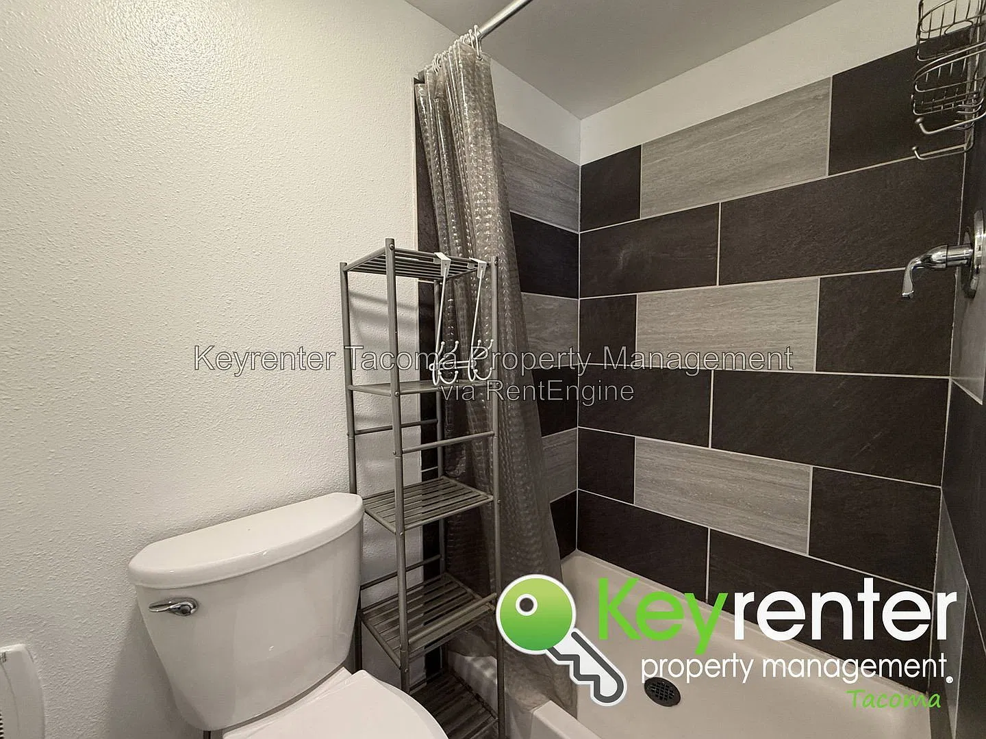 Studio, 1.0 bath, 240 sqft, $1,000 — Photo 4