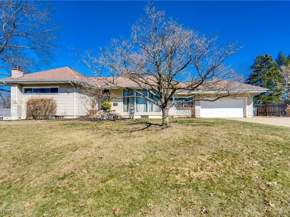 695 Silvercrest Ave, Akron, OH 44314