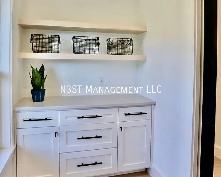 6331 Linden Ln — Photo 17