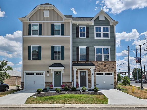 2nd image of 14 Wentworth Ln