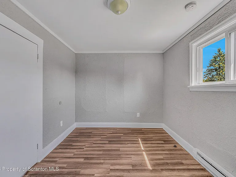 958 Ridge Ave #2 — Photo 5