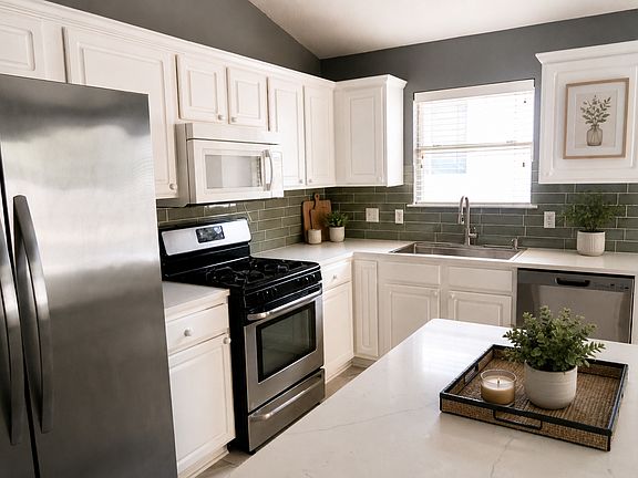 5th image of 3547 Rock Shelf Ln