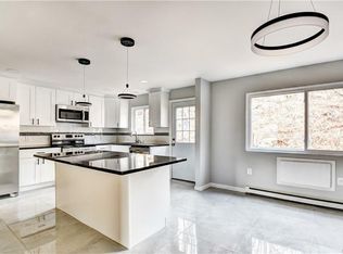 705 Mountainside Dr, Southfields, NY 10975