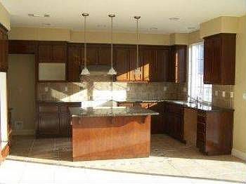 3rd image of 15851 Crescent Park Cir
