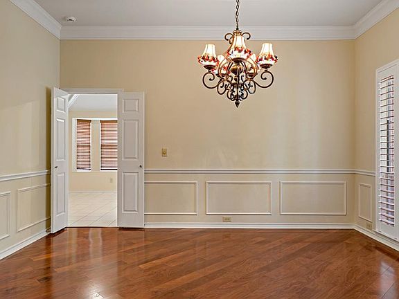 4th image of 4412 Barwyn Ln