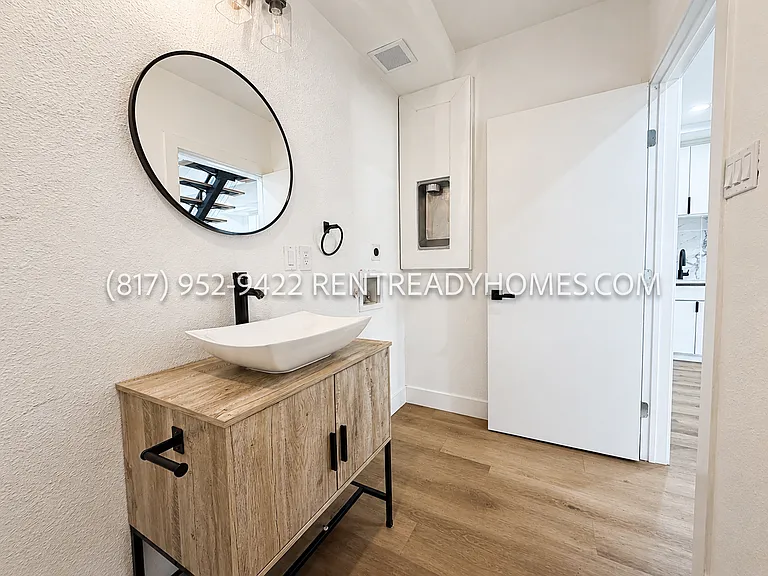 104 S. Windomere Ave. — Photo 8