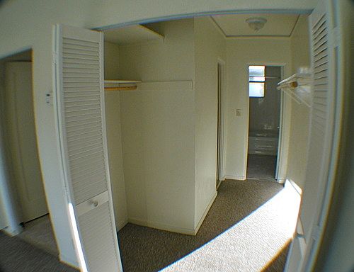 4th image of 2621 Sacramento St