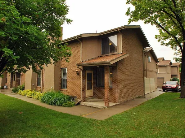 8750 S Oakwood Park Cir, Sandy, UT 84094