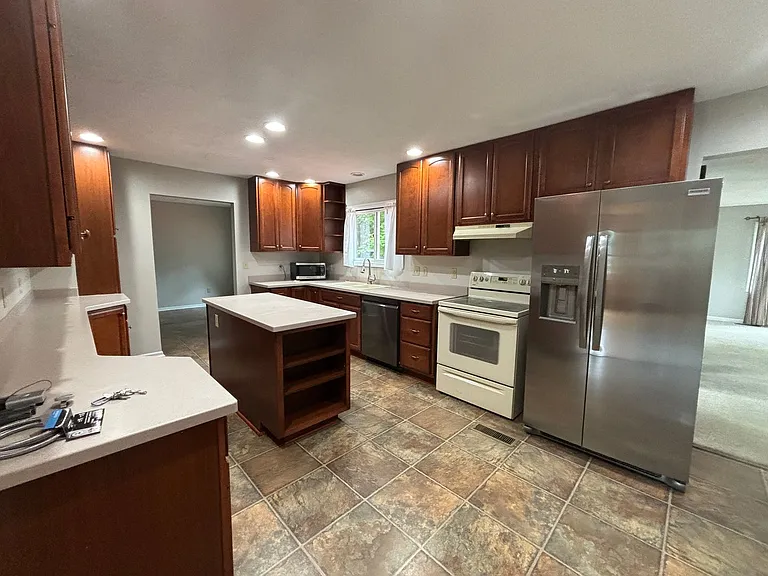 414 E Main St — Photo 11