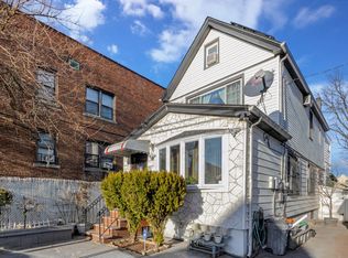 8811 199th St, Hollis, NY 11423