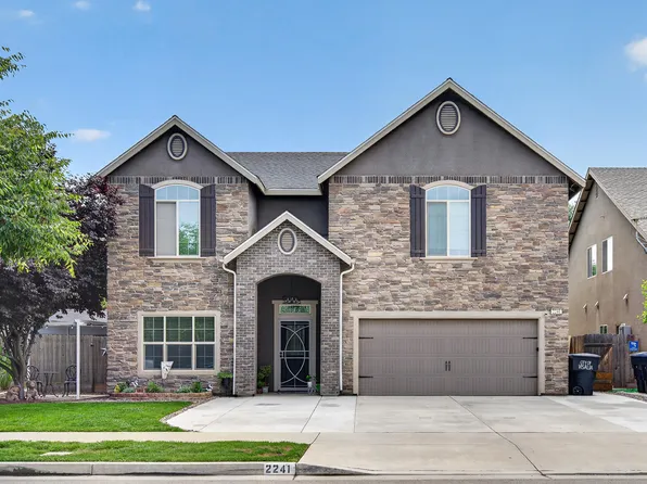 2241 W Babcock Avenue, Visalia, CA 93291