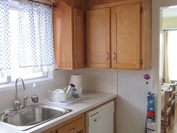 4th image of 1249 E Colonial Pl