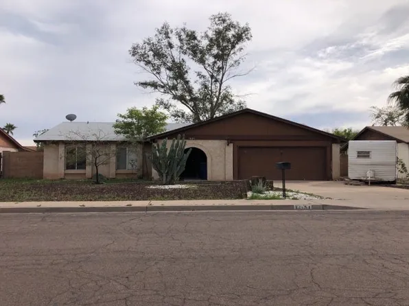 1051 W Manhatton Dr, Tempe, AZ 85282