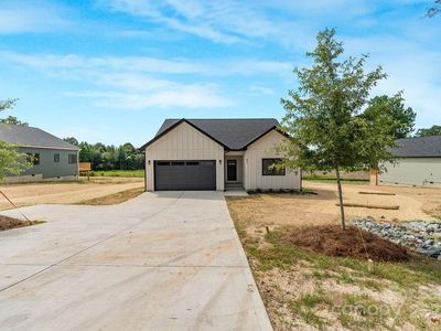 697 S Grove St, Lincolnton, NC, 28092