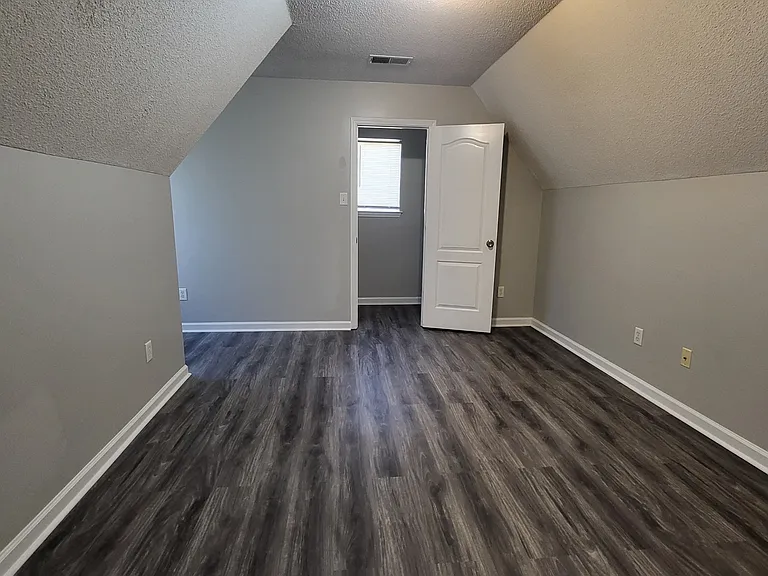 9155 Karen Mill Ln — Photo 4