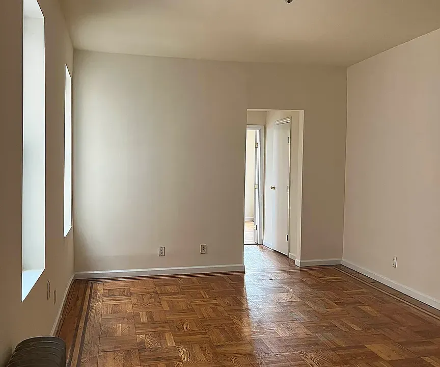 510 W 218th St #3G