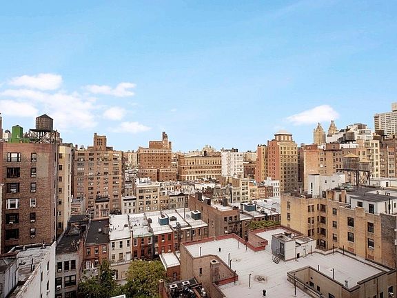 3rd image of 160 W 71st St APT 14G