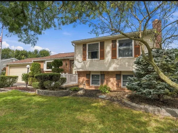 693 Lincoln Ave, Lockport, NY 14094