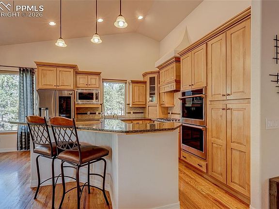 5th image of 9364 Shipman Ln