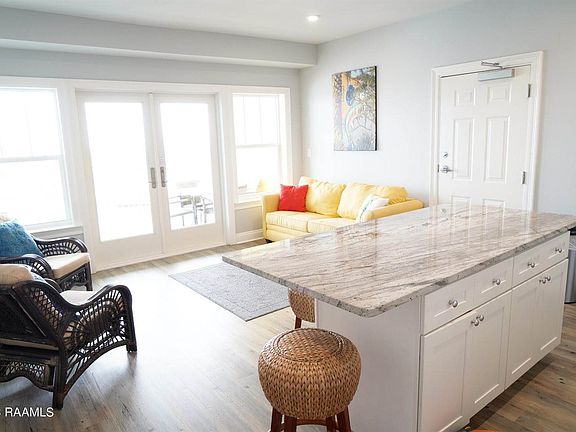3rd image of 120 Carmen Ln #34
