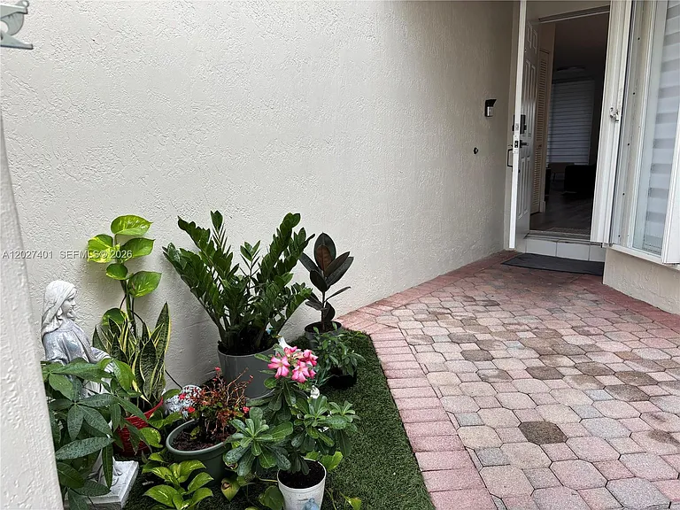 10253 NW 51st Ter #10253 — Photo 28