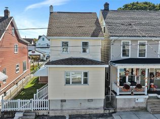 211 W Hazard St, Summit Hill, PA 18250