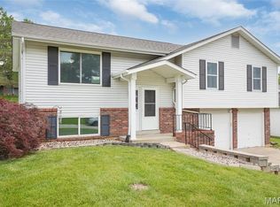 10 Brooker Ct, Saint Peters, MO 63376