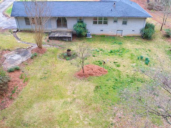 2nd image of 75 Fairlawn Dr