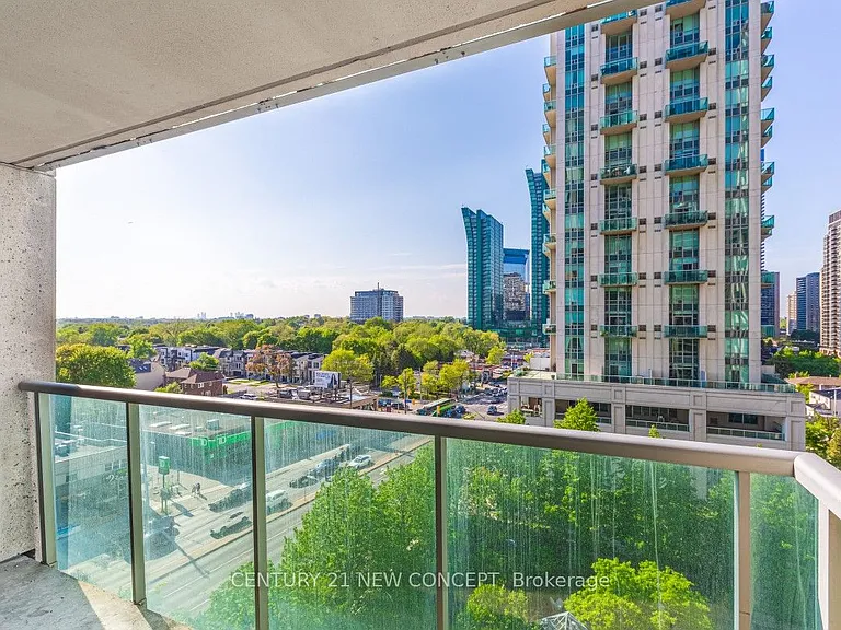 18 Harrison Garden Blvd #903 — Photo 20