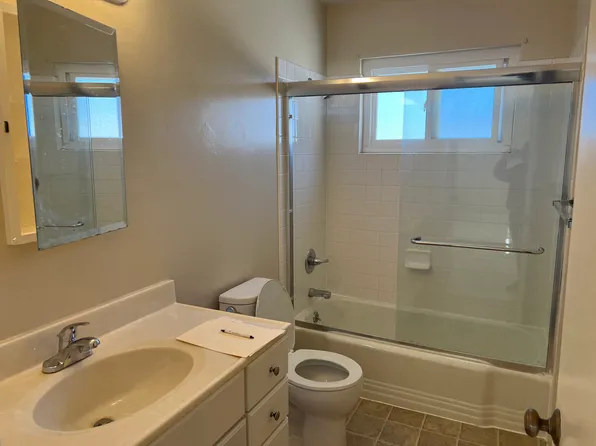 1205 Alameda De Las Pulgas #7, Belmont, CA 94002