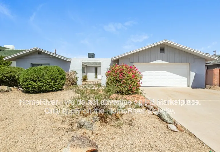 3920 W Solano Dr N — Photo 1