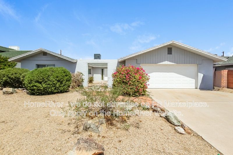1st image of 3920 W Solano Dr N
