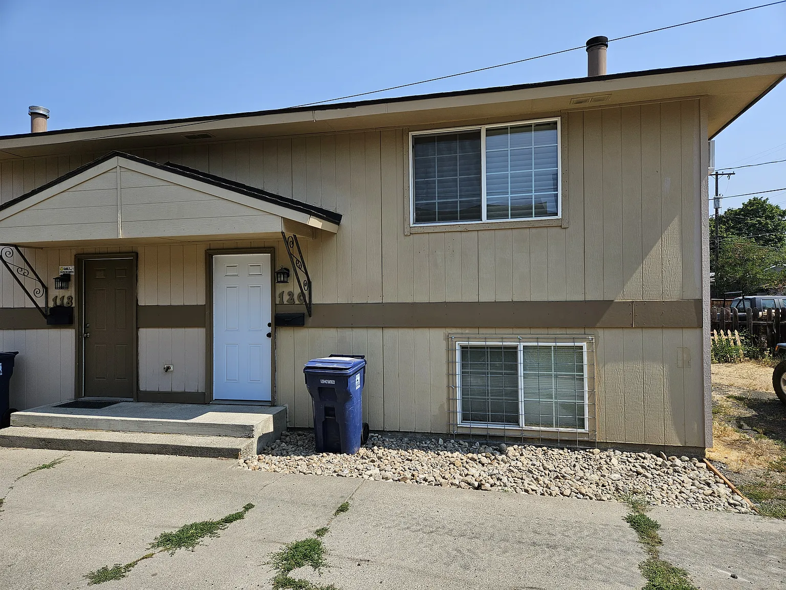 2 bed, 940 sqft, $1,450 — Photo 1