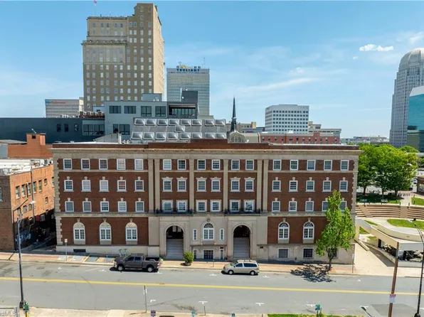 315 N Spruce St APT 307, Winston Salem, NC 27101