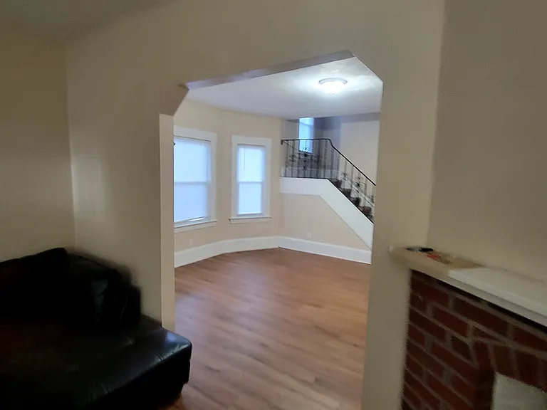 2266 Grandview Ave — Photo 20
