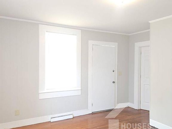 2nd image of 263 Beacon St