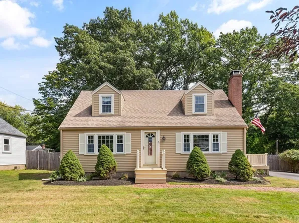 71 Eunice Cir, Wakefield, MA 01880