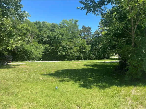 417 Westwoods Rd, Wright City, MO 63390