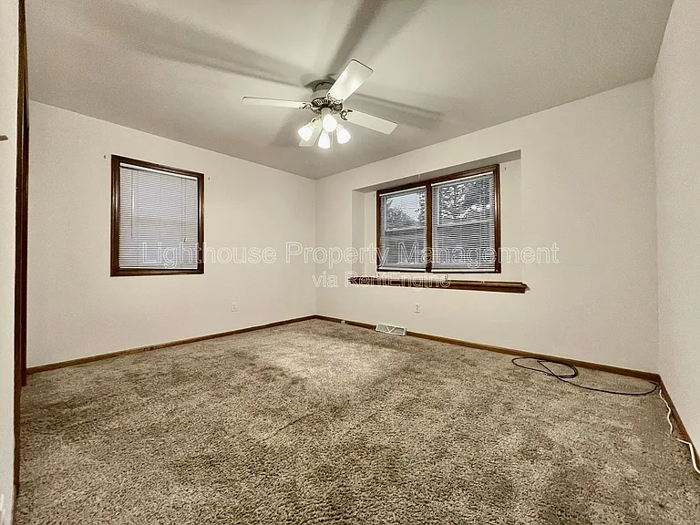 1348 Carriage Hill Dr SE — Photo 12