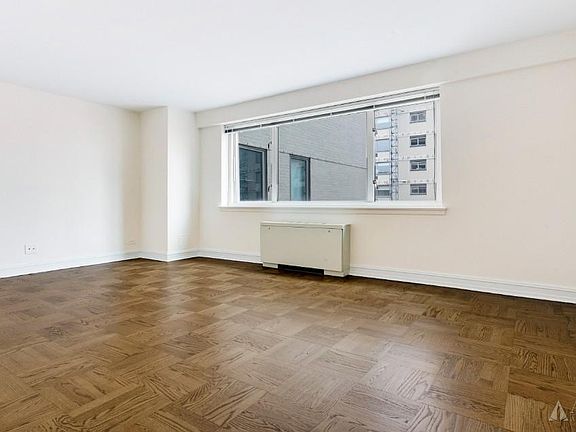 4th image of 200 E 71st St APT 16K